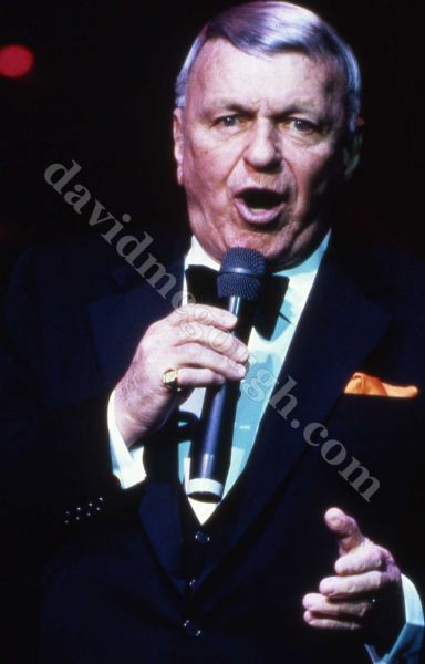 Frank Sinatra 1994 NYC.jpg